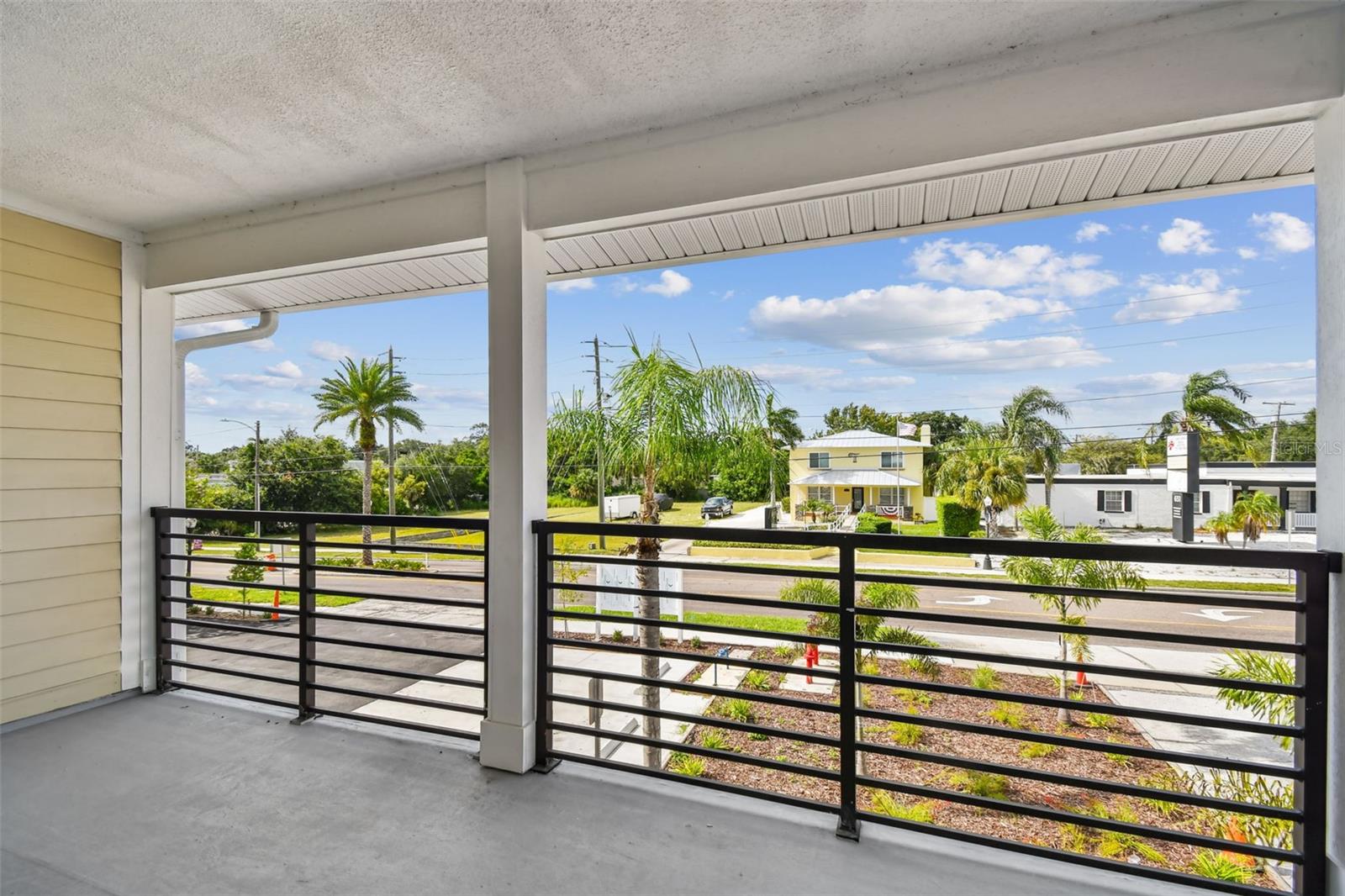 GRAY GABLES - Residential Lease