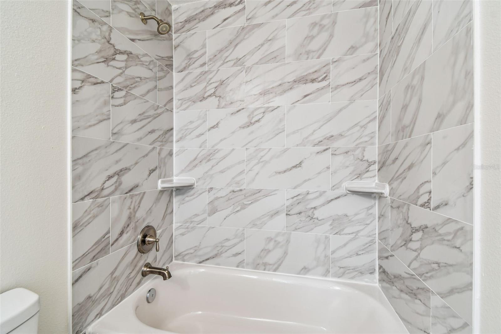 GRAY GABLES - Residential Lease