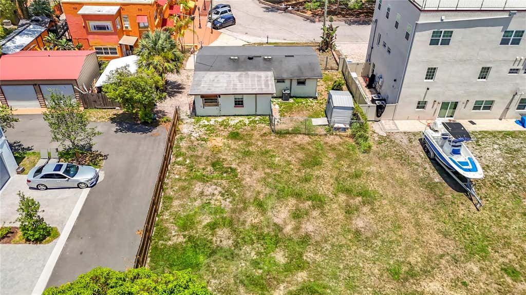 Photo of 2304 N Highland Avenue, Tampa, FL 33602 (MLS # TB8531371)