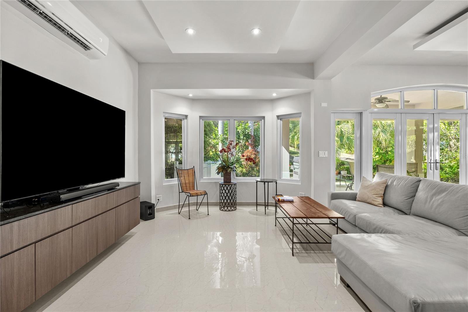 DORADO BEACH EAST - Residential