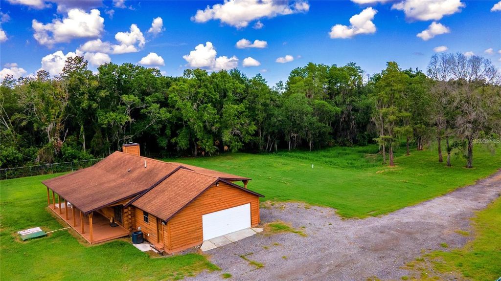 Photo of 6108 Lynn Road, Tampa, FL 33625 (MLS # TB8403023)