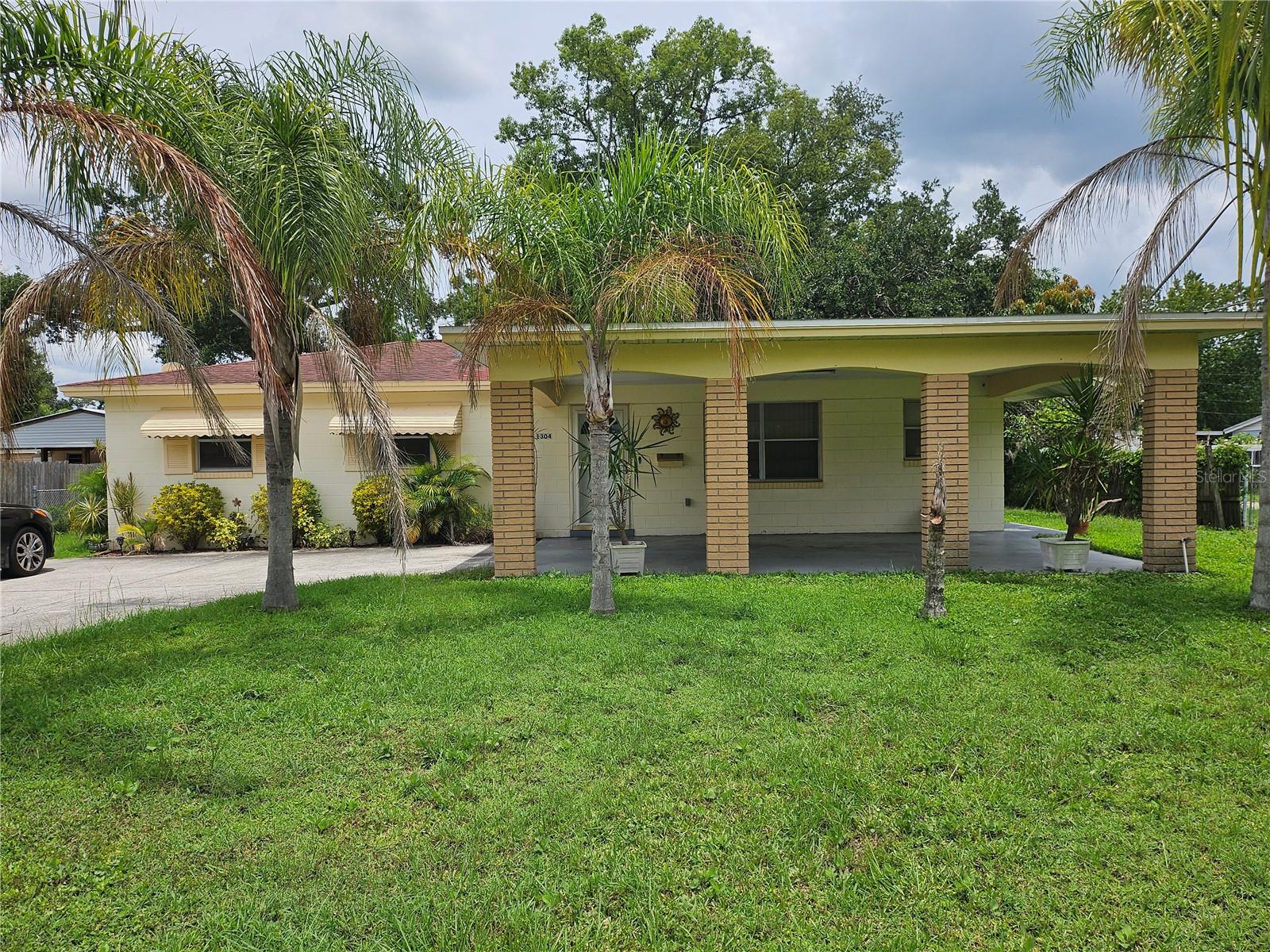 Very nice 3 bedroom 2 bath home in great location! Close to I-4 for easy access to Lakeland, Orlando, Tampa, etc. The home has had interior freshly painted. There is a small patio on the back of the home. Please call today.