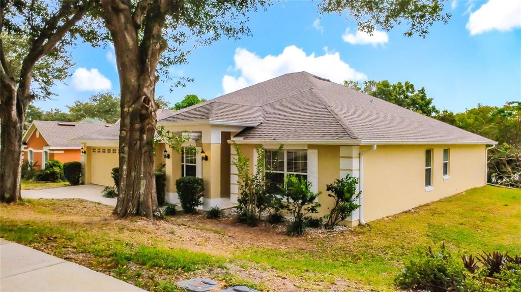 Photo of 697 Winding Lake Drive, Clermont, FL 34711 (MLS # O6368218)