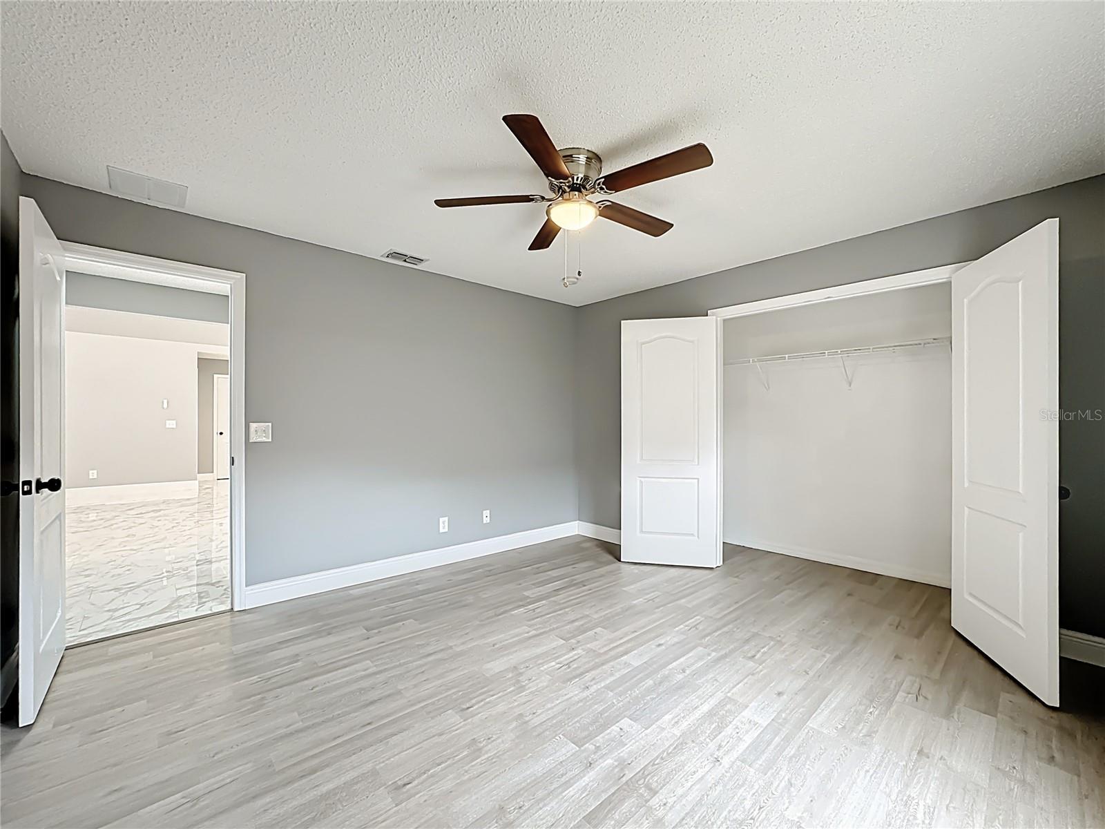 EAST LAKE ESTATES - Residential Lease