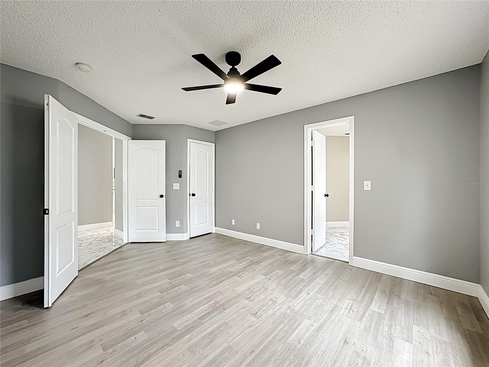 EAST LAKE ESTATES - Residential Lease