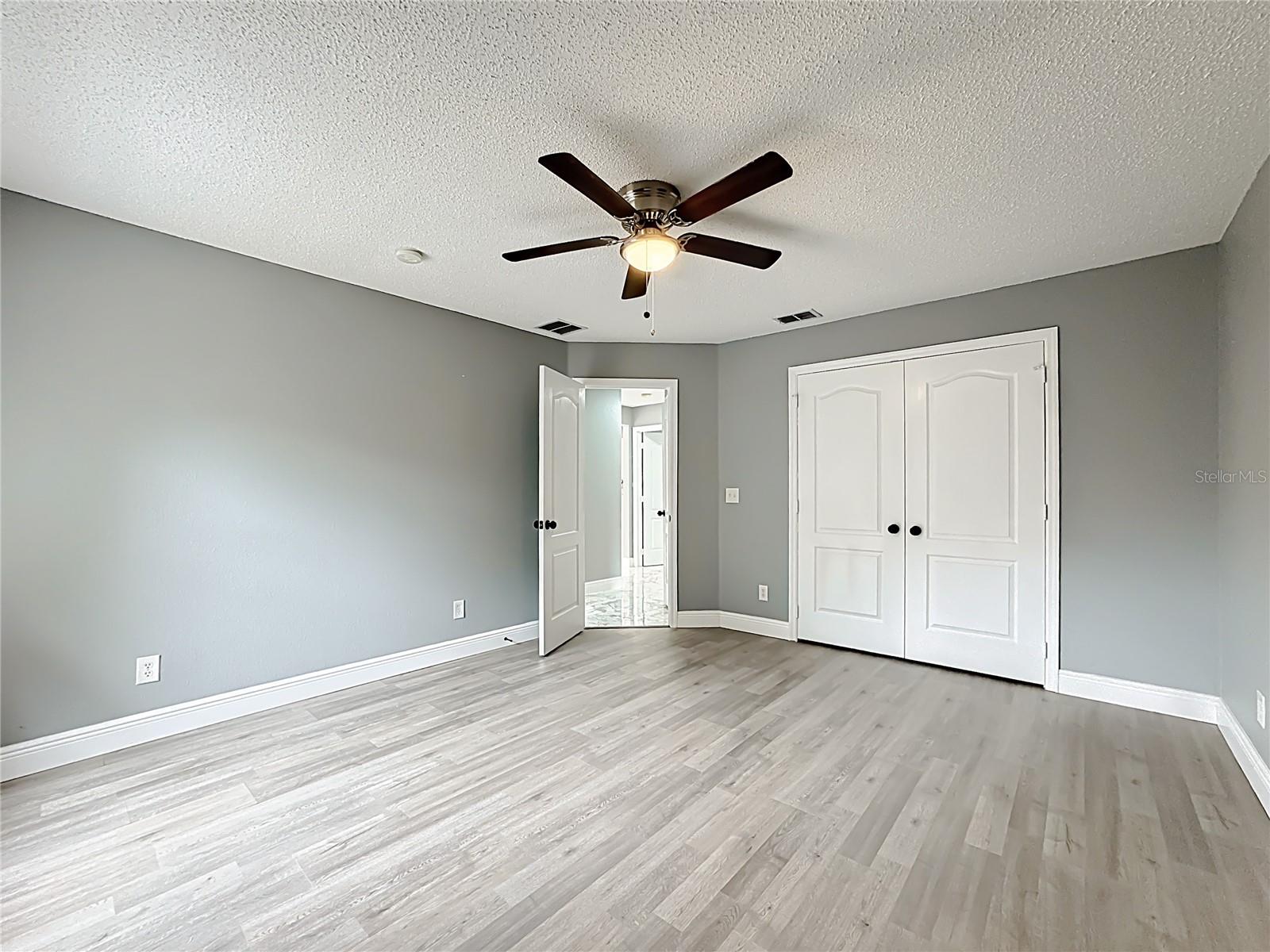 EAST LAKE ESTATES - Residential Lease