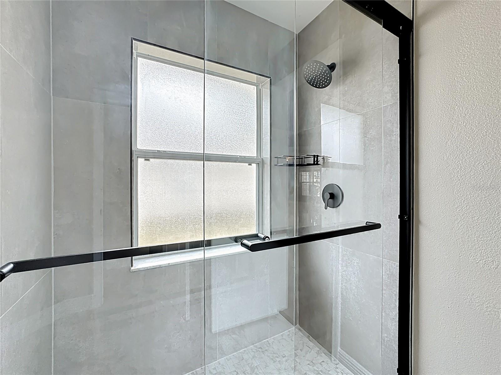 EAST LAKE ESTATES - Residential Lease