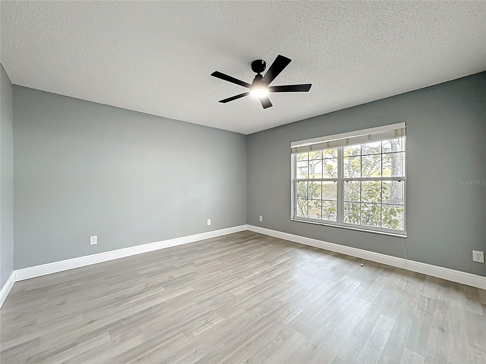 EAST LAKE ESTATES - Residential Lease