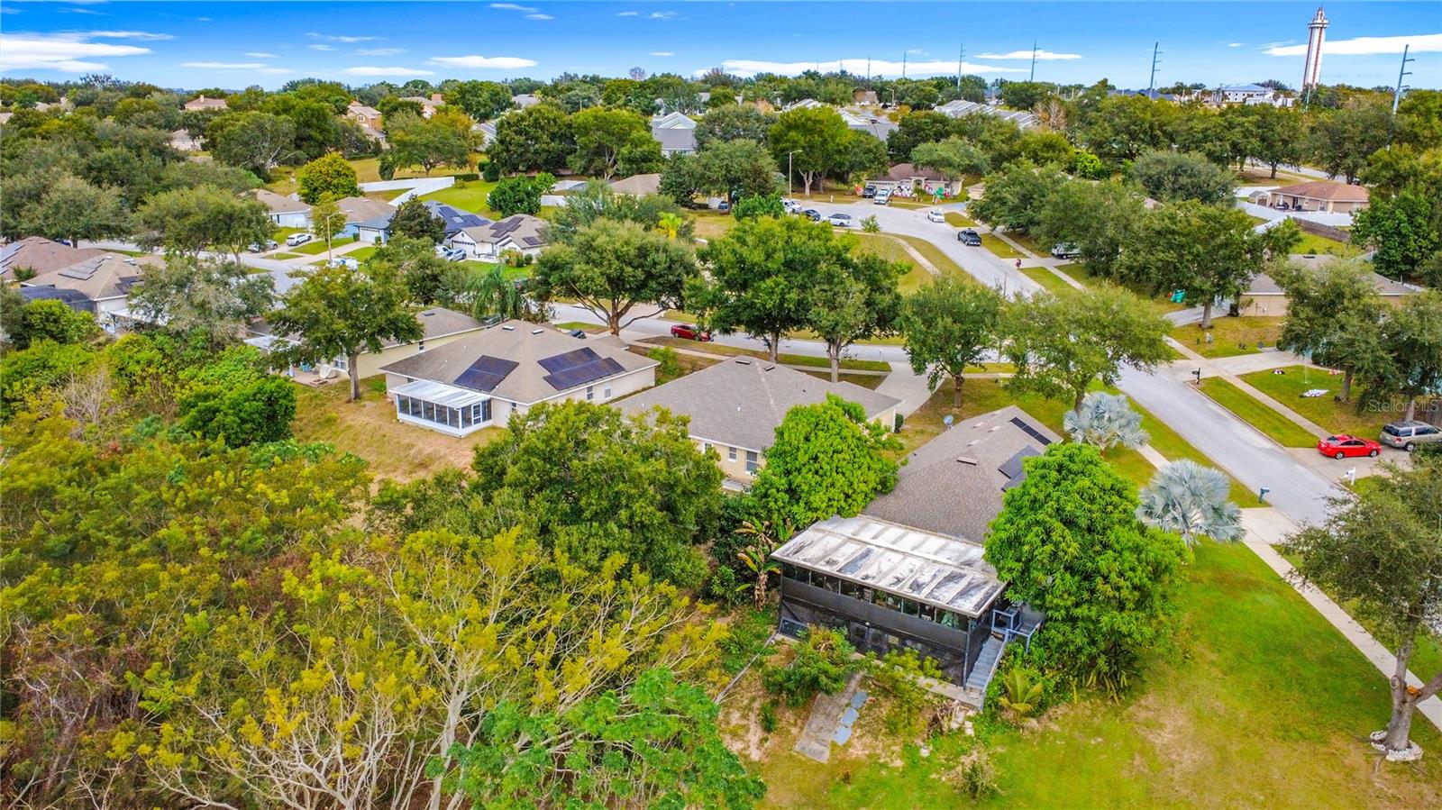 EAST LAKE ESTATES - Residential Lease