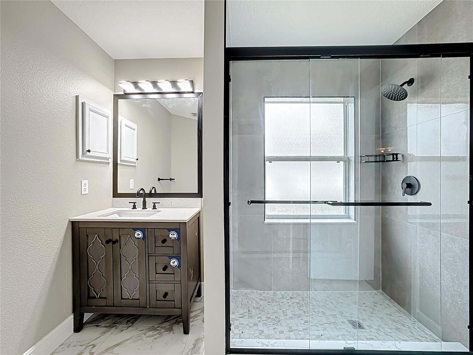 EAST LAKE ESTATES - Residential Lease