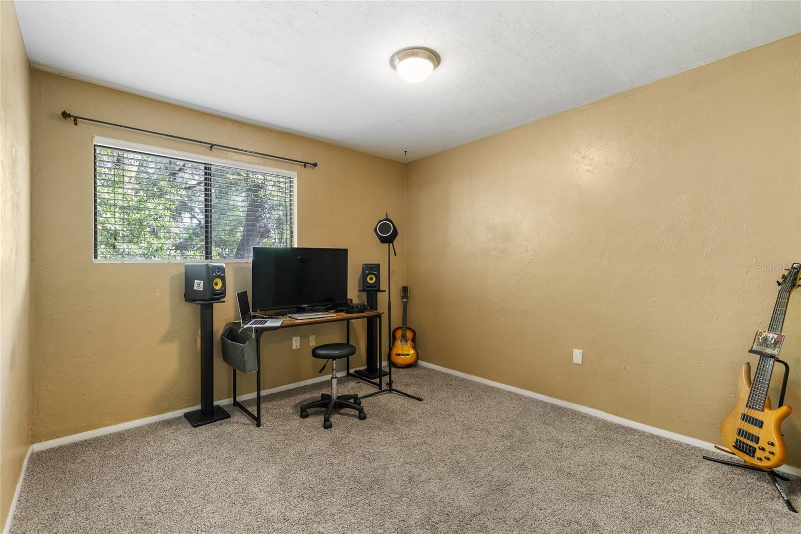 HAWTHORNE RESERVE - Residential