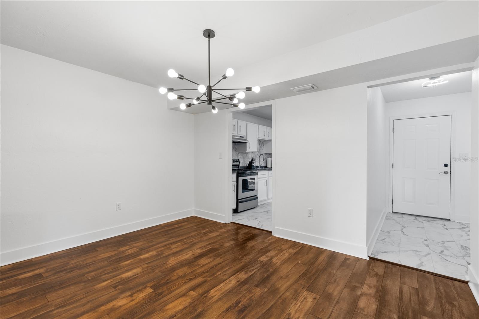 HAWTHORNE RESERVE - Residential