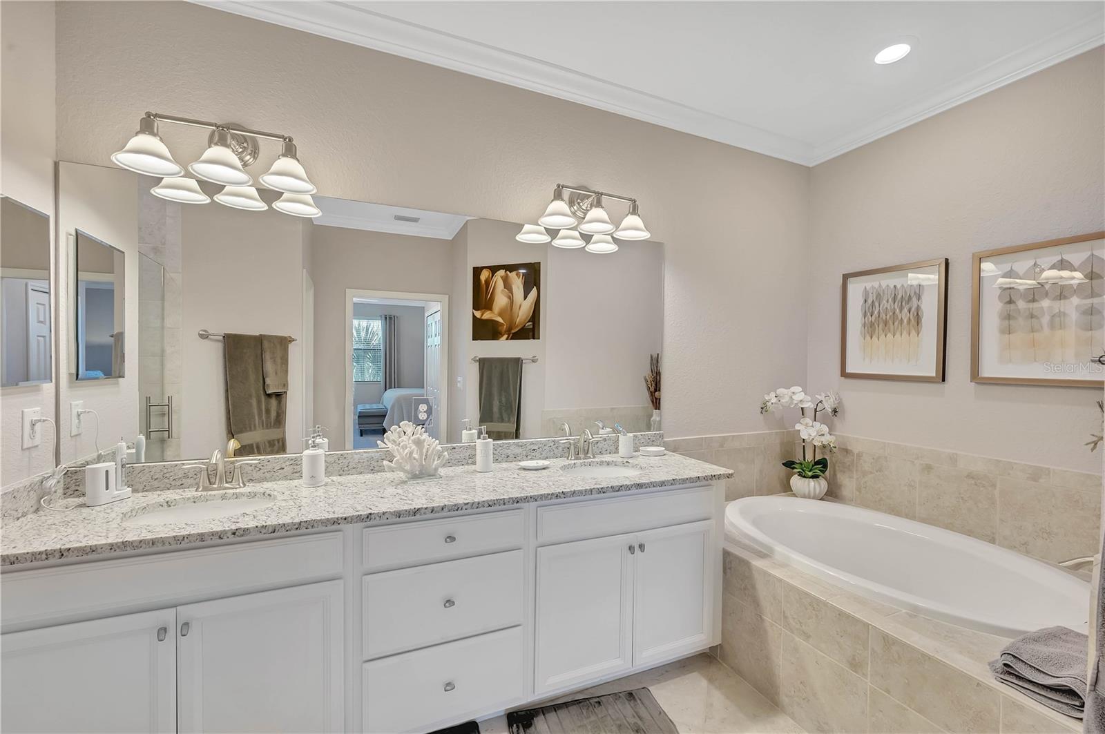 LAKEWOOD NATIONAL - Residential Lease