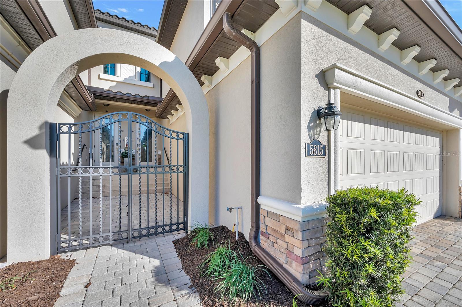 LAKEWOOD NATIONAL - Residential Lease