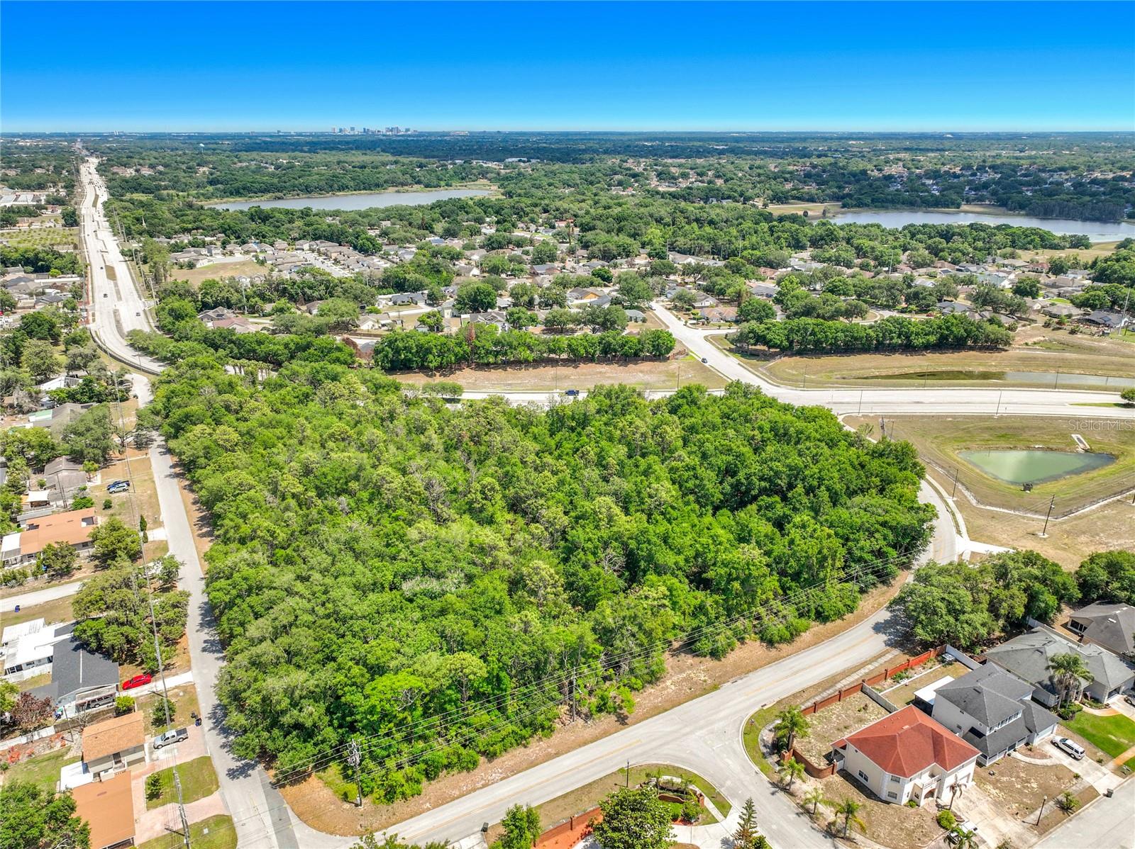 1900 E SILVER STAR ROAD