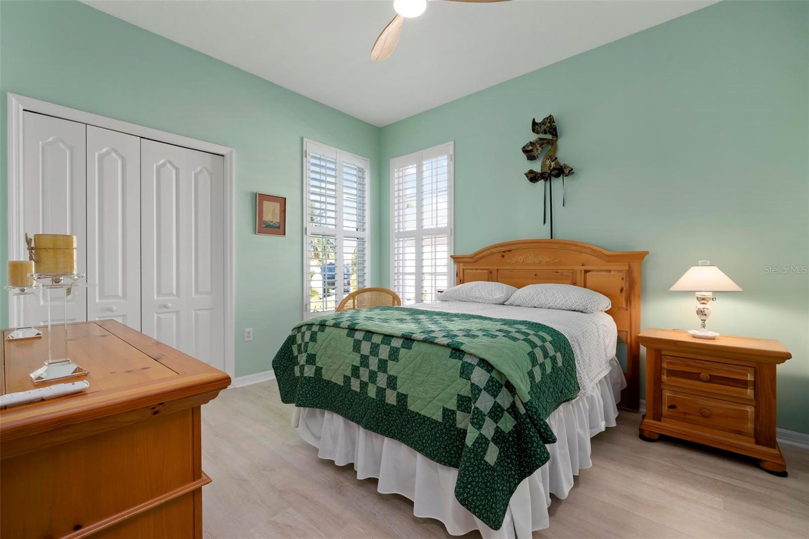 PELICAN POINTE GOLF & COUNTRY CLUB - Residential