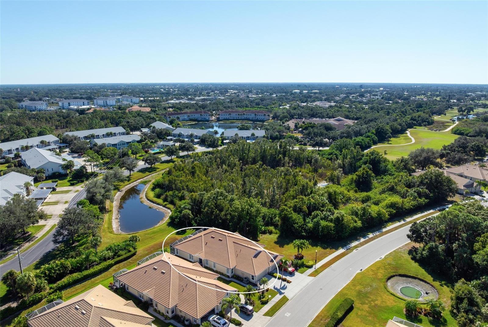 PELICAN POINTE GOLF & COUNTRY CLUB - Residential