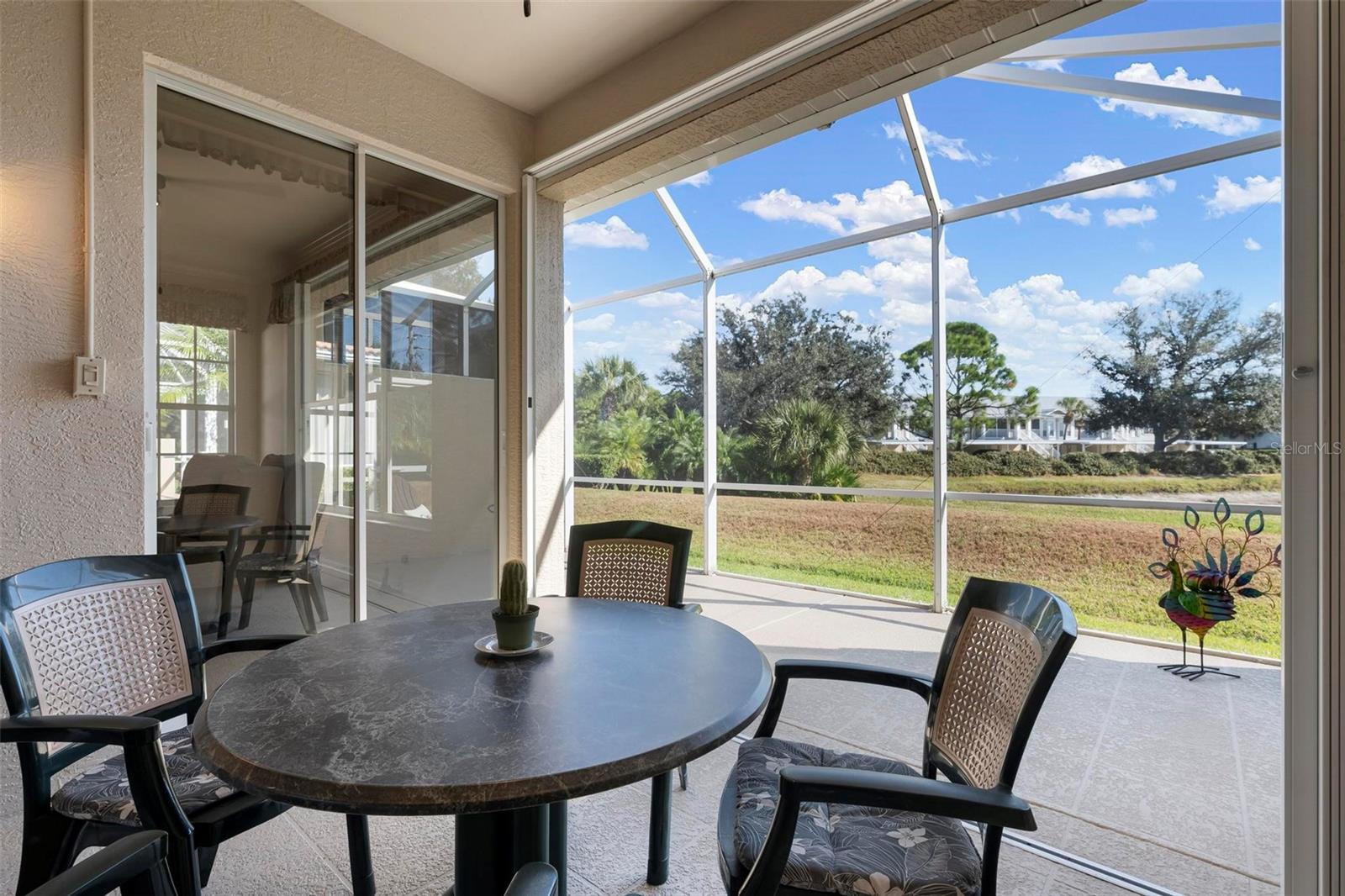 PELICAN POINTE GOLF & COUNTRY CLUB - Residential