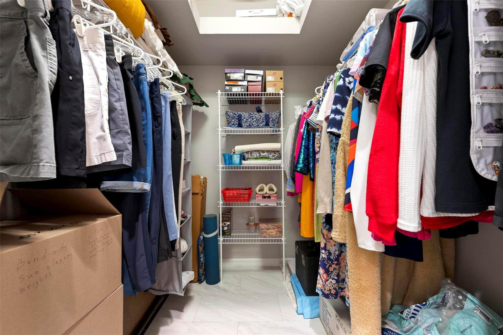 PELICAN POINTE GOLF & COUNTRY CLUB - Residential