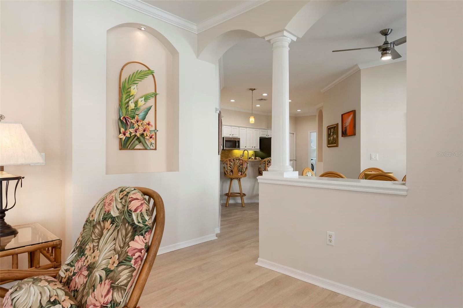 PELICAN POINTE GOLF & COUNTRY CLUB - Residential