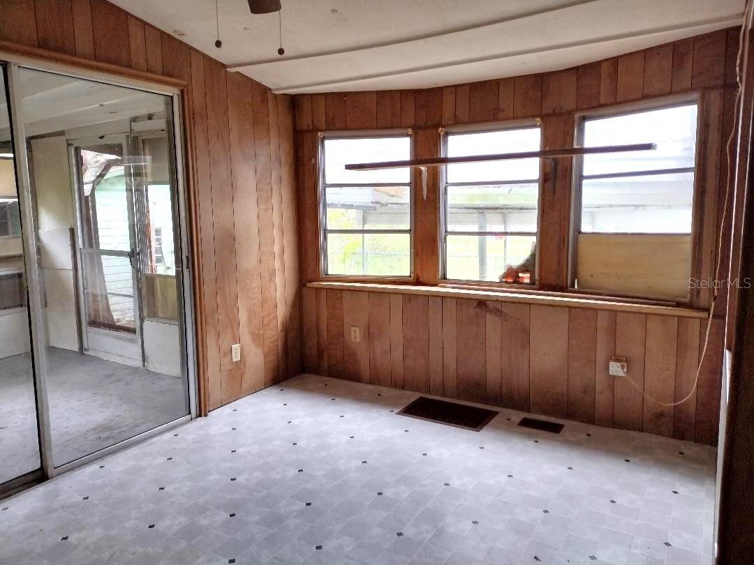 ST JOHNS PARK SUB - Residential