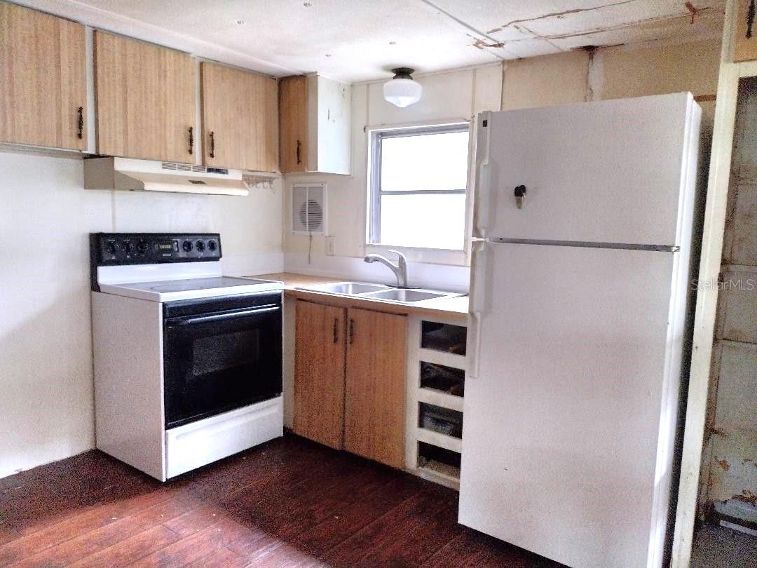 ST JOHNS PARK SUB - Residential