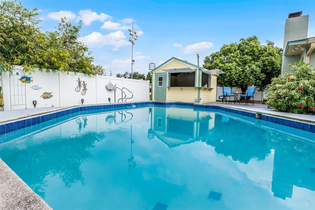 Photo of 4805 Oak Acres Drive, Lake Wales, FL 33898 (MLS # P4936082)