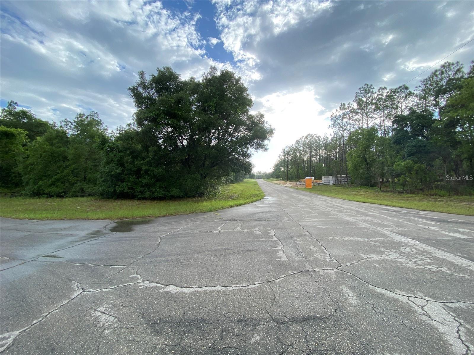 MARION OAKS UN 11 - Land