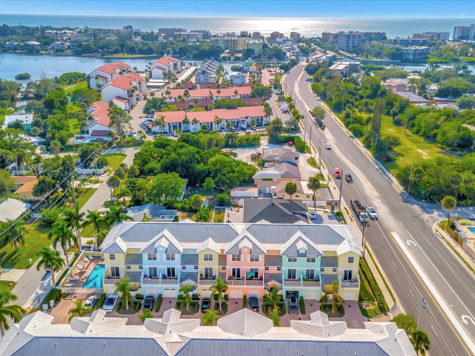 SIESTA POINTE - Residential