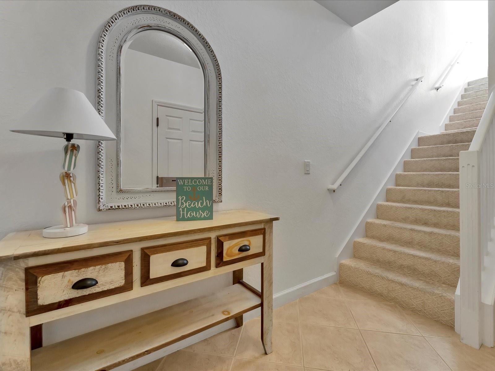 SIESTA POINTE - Residential