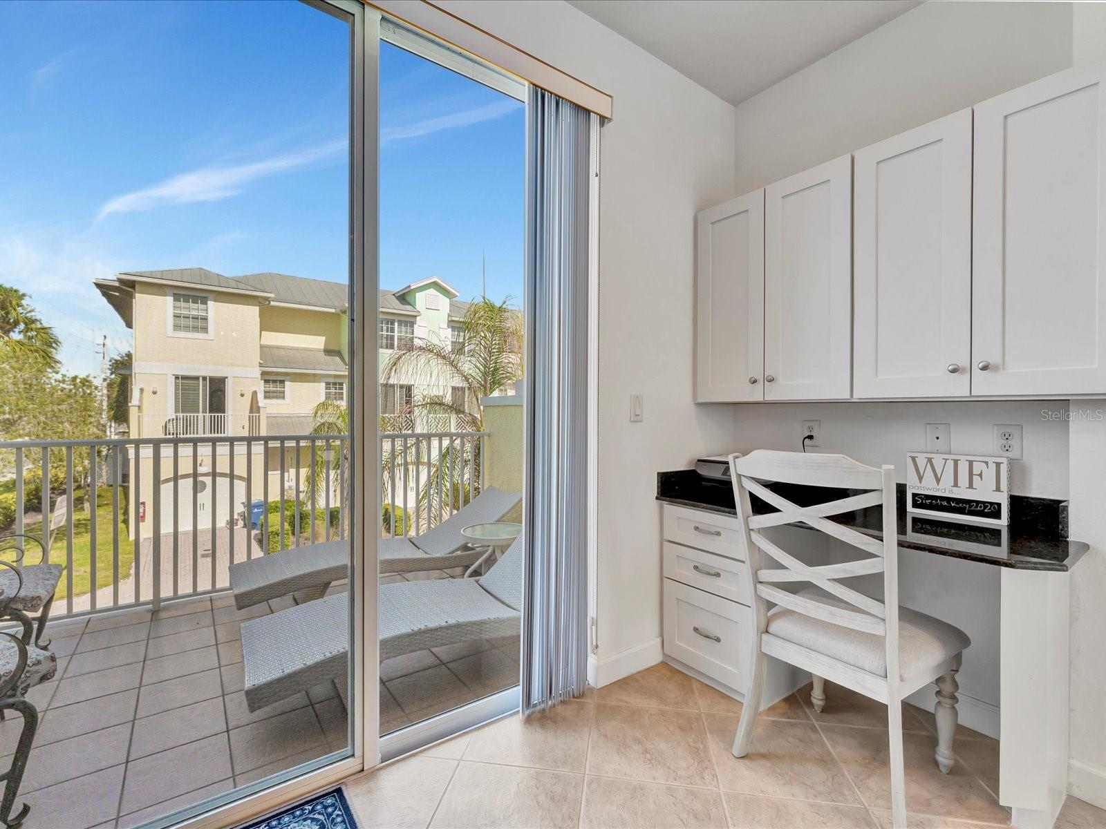 SIESTA POINTE - Residential