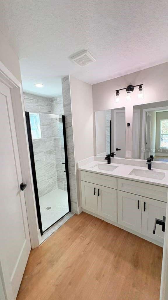 SILVER SPGS SHORES UN #35 - Residential