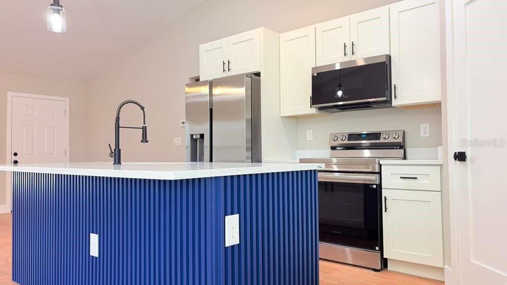 SILVER SPGS SHORES UN #35 - Residential