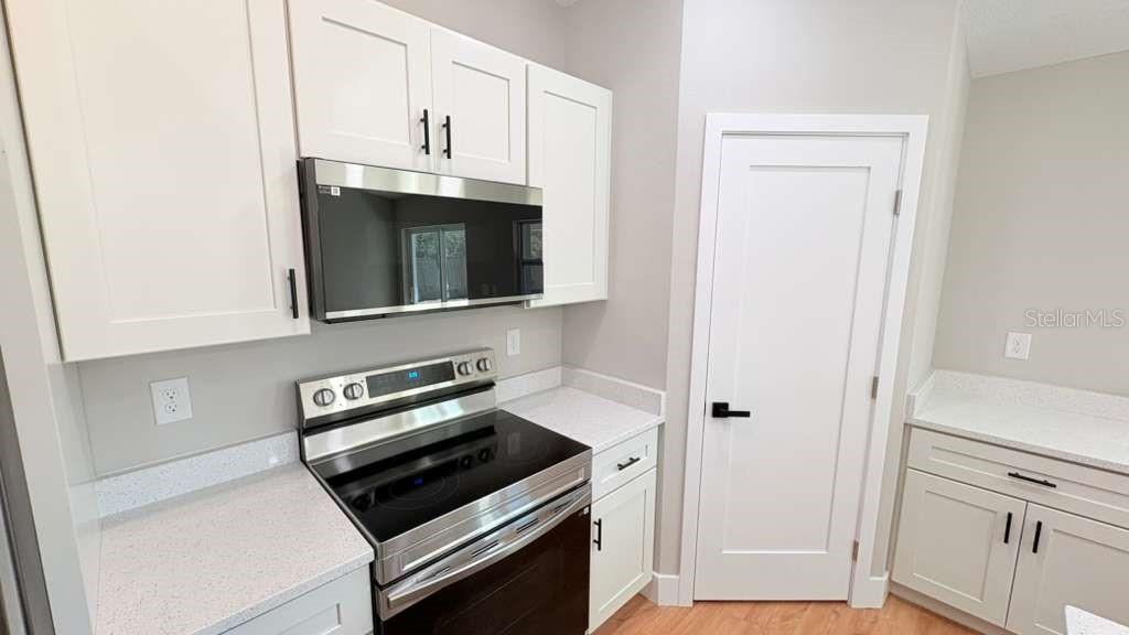 SILVER SPGS SHORES UN #35 - Residential