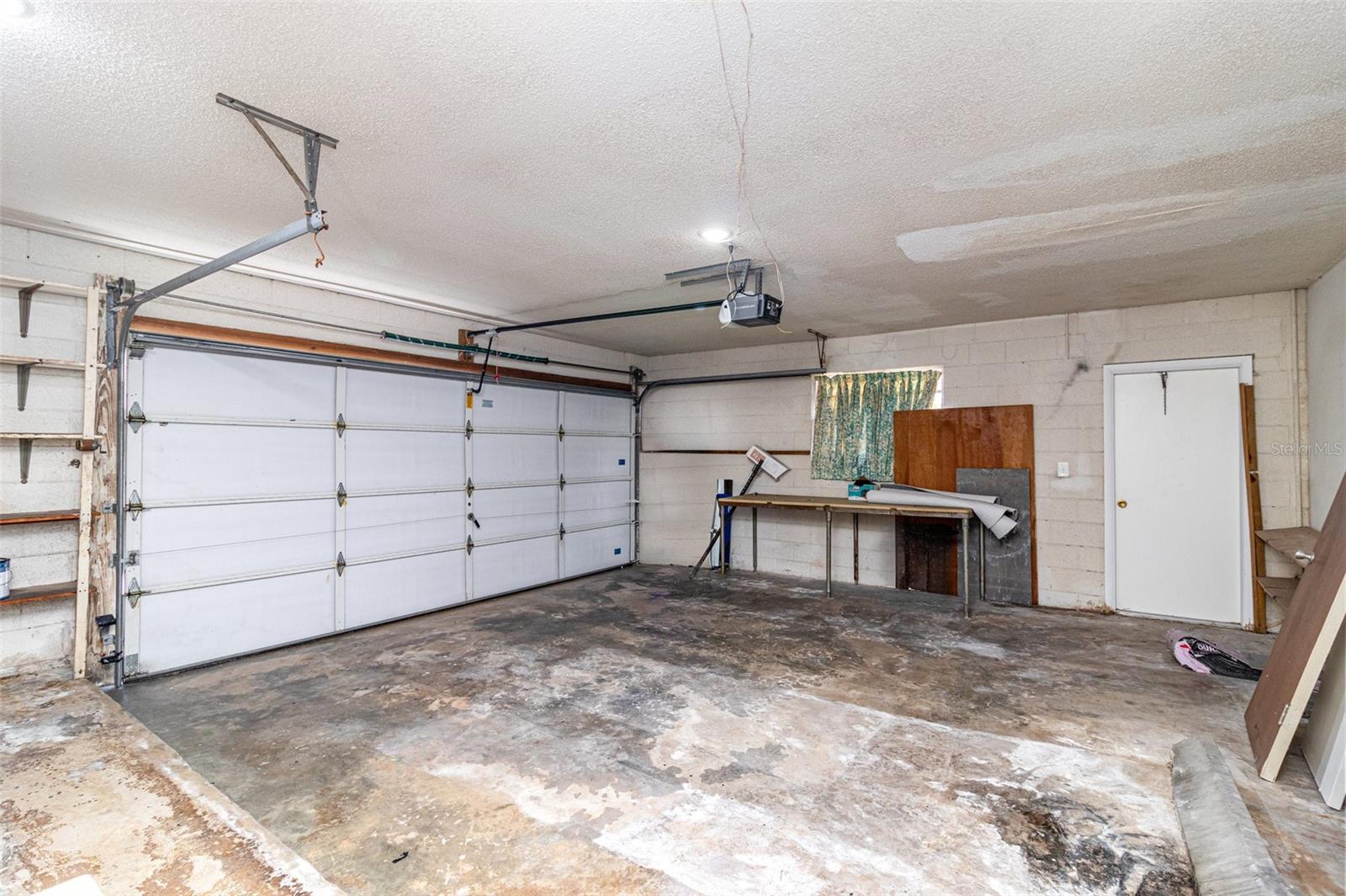 ROCKLEDGE COUNTRY CLUB ESTATES - Residential