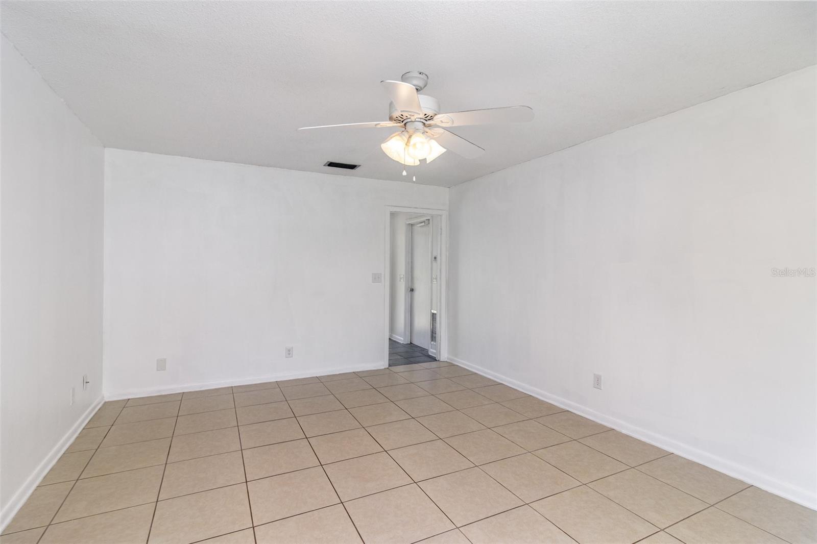 ROCKLEDGE COUNTRY CLUB ESTATES - Residential