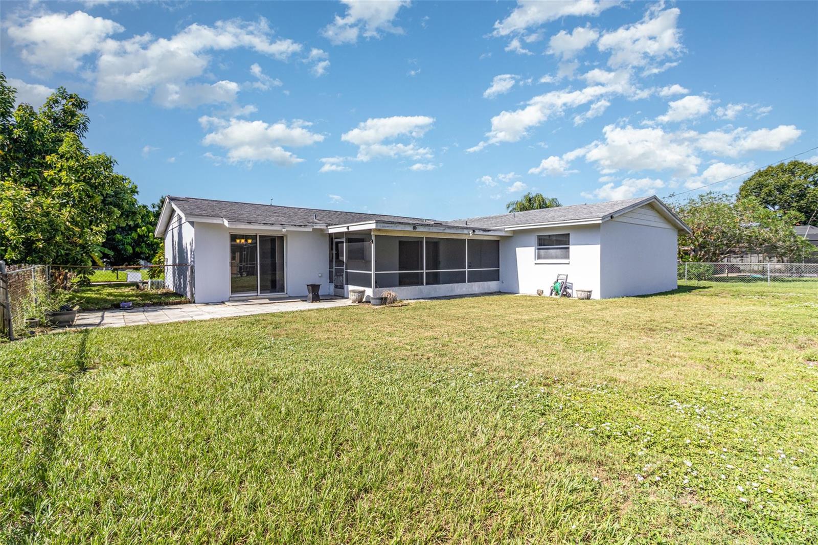 ROCKLEDGE COUNTRY CLUB ESTATES - Residential