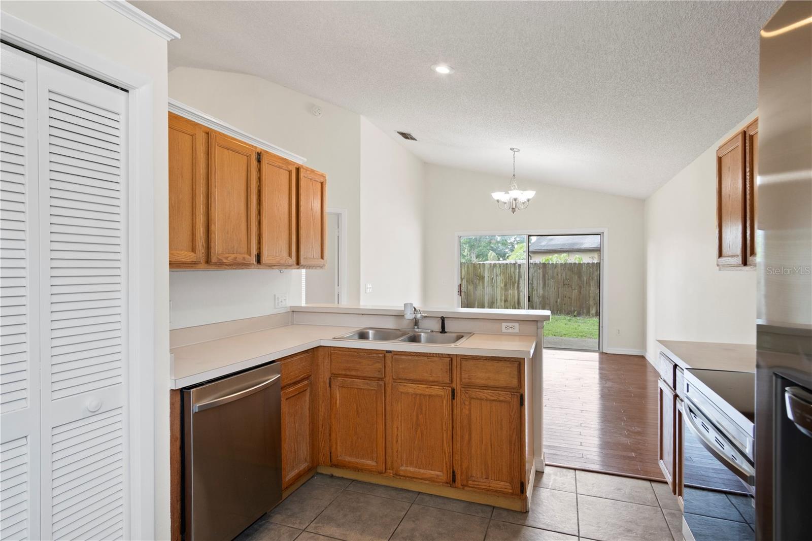 RIVER PARK PH 01 - Residential