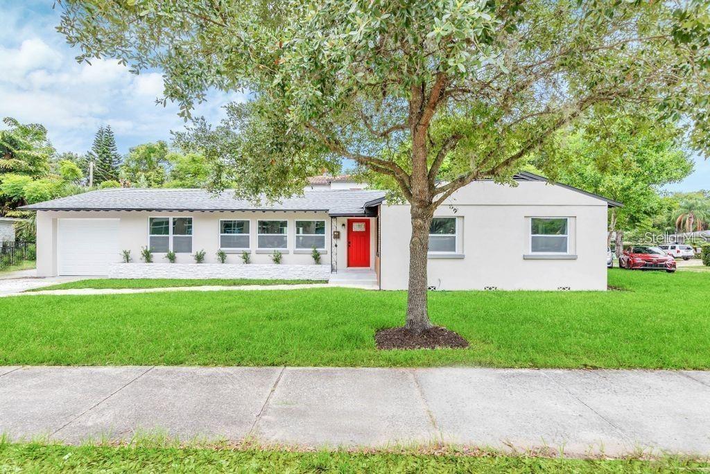 Welcome to this beautifully renovated 3-bedroom, 2-bathroom single-family home, perfectly positioned just minutes away from shopping, dining, and all the charm of Winter Park. This home combines modern luxury with everyday convenience. As you step inside, you're greeted by the elegance of Calacatta Quartz countertops, sleek waterproof flooring, and top-of-the-line appliances that set the tone for the entire space. The open layout flows seamlessly, making it perfect for both daily living and entertaining. With the latest in smart home technology, you'll enjoy the comfort and efficiency of a smart A/C system, LED touch mirrors, and a video doorbell. These thoughtful additions not only enhance your lifestyle but also provide peace of mind. Whether you're preparing meals in the gourmet kitchen or unwinding in the spacious living areas, this home is designed with both style and functionality in mind. Don’t miss out on the opportunity to rent your dream home in one of Winter Park’s most desirable neighborhoods. Contact us today to schedule a private showing!