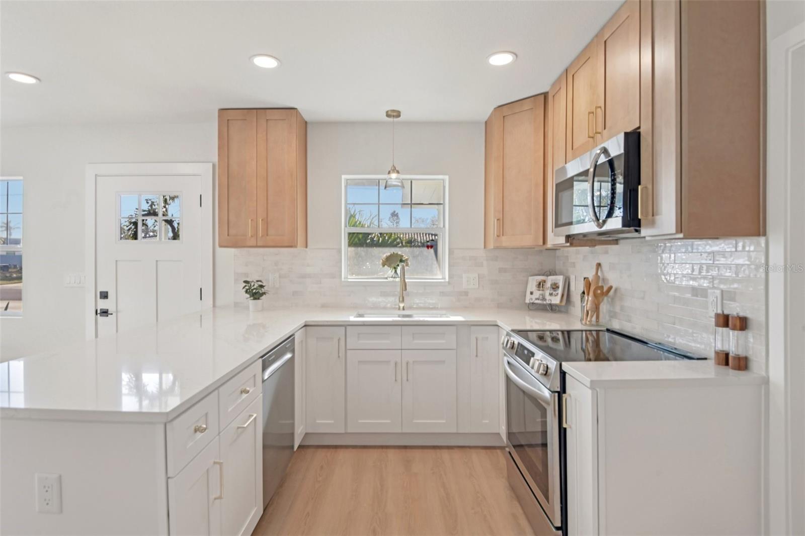 16006 REDINGTON DRIVE