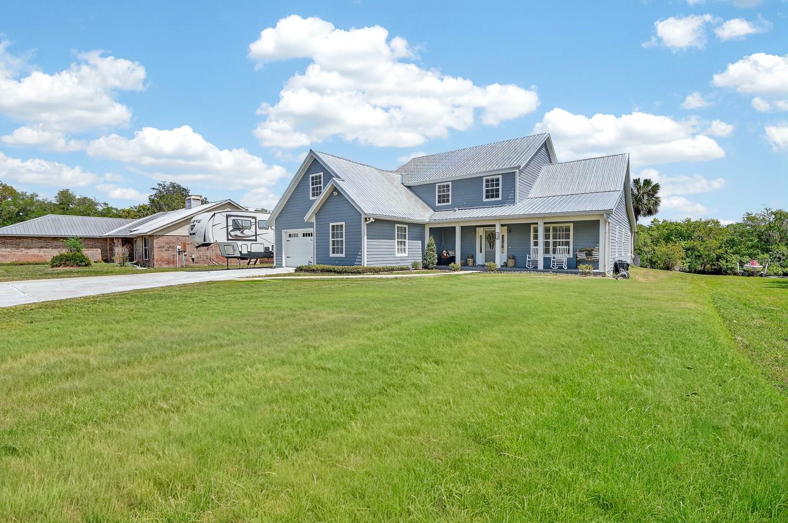 LAKE BERESFORD TERRACE - Residential