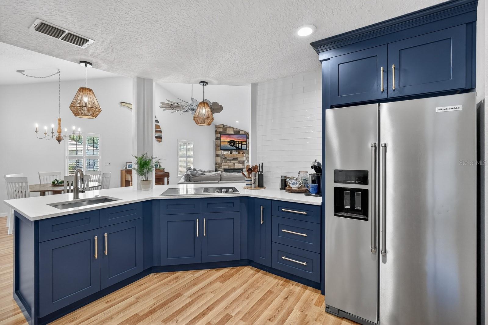 LAKE BERESFORD TERRACE - Residential