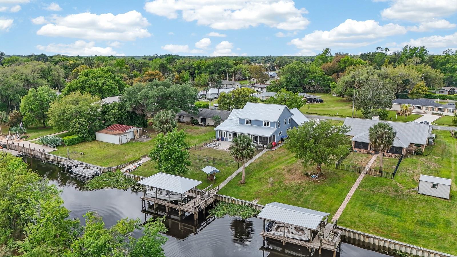 LAKE BERESFORD TERRACE - Residential