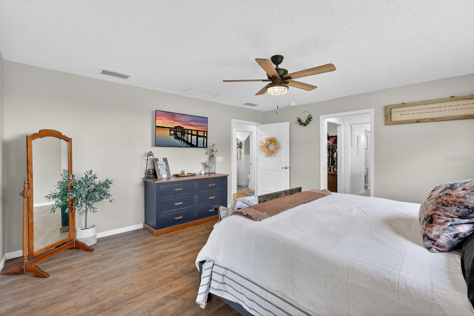 LAKE BERESFORD TERRACE - Residential