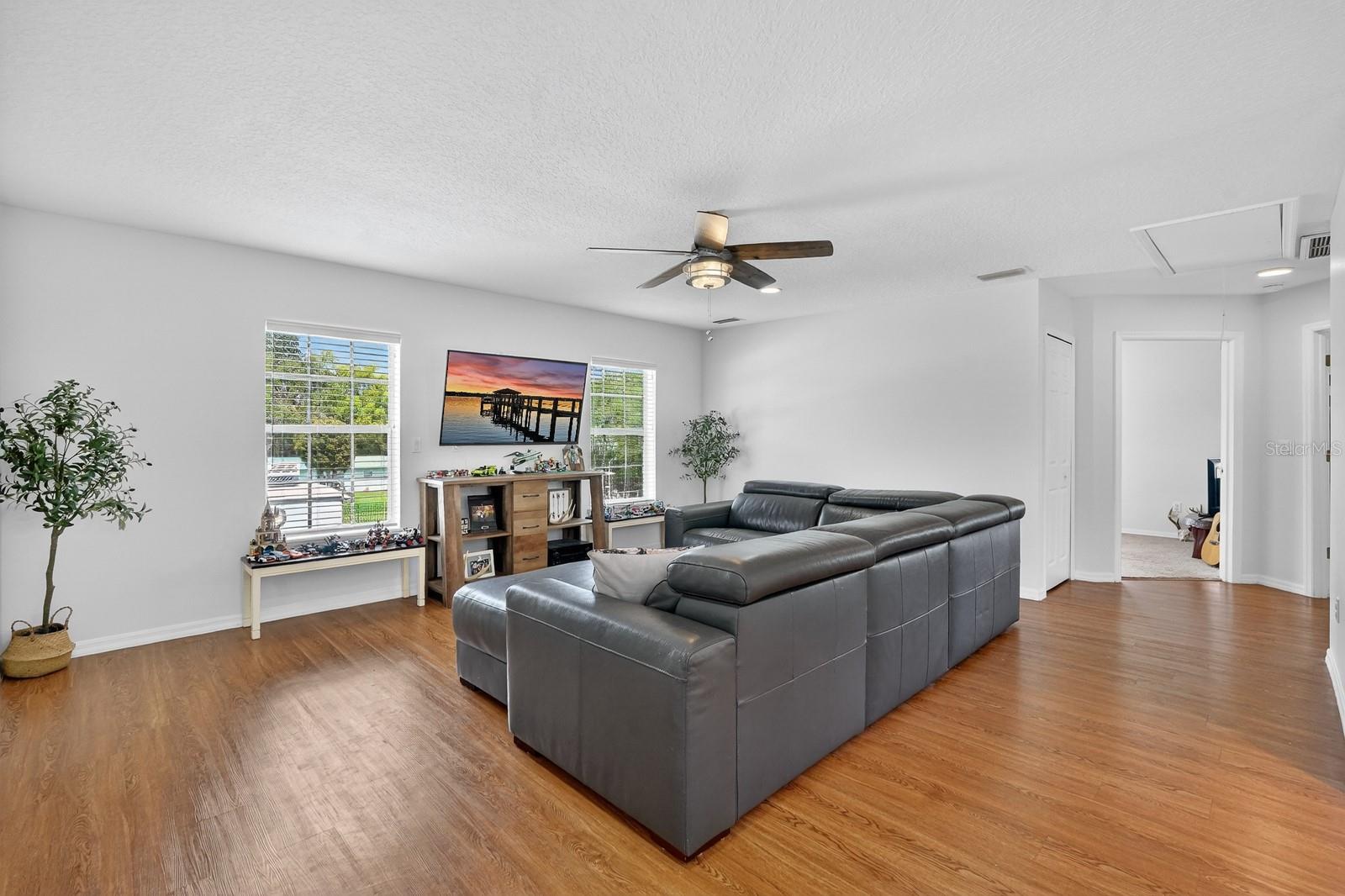 LAKE BERESFORD TERRACE - Residential