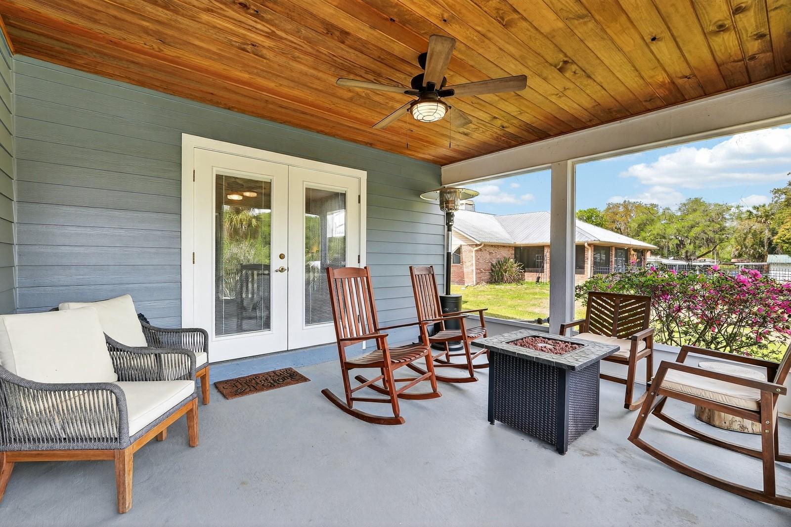 LAKE BERESFORD TERRACE - Residential