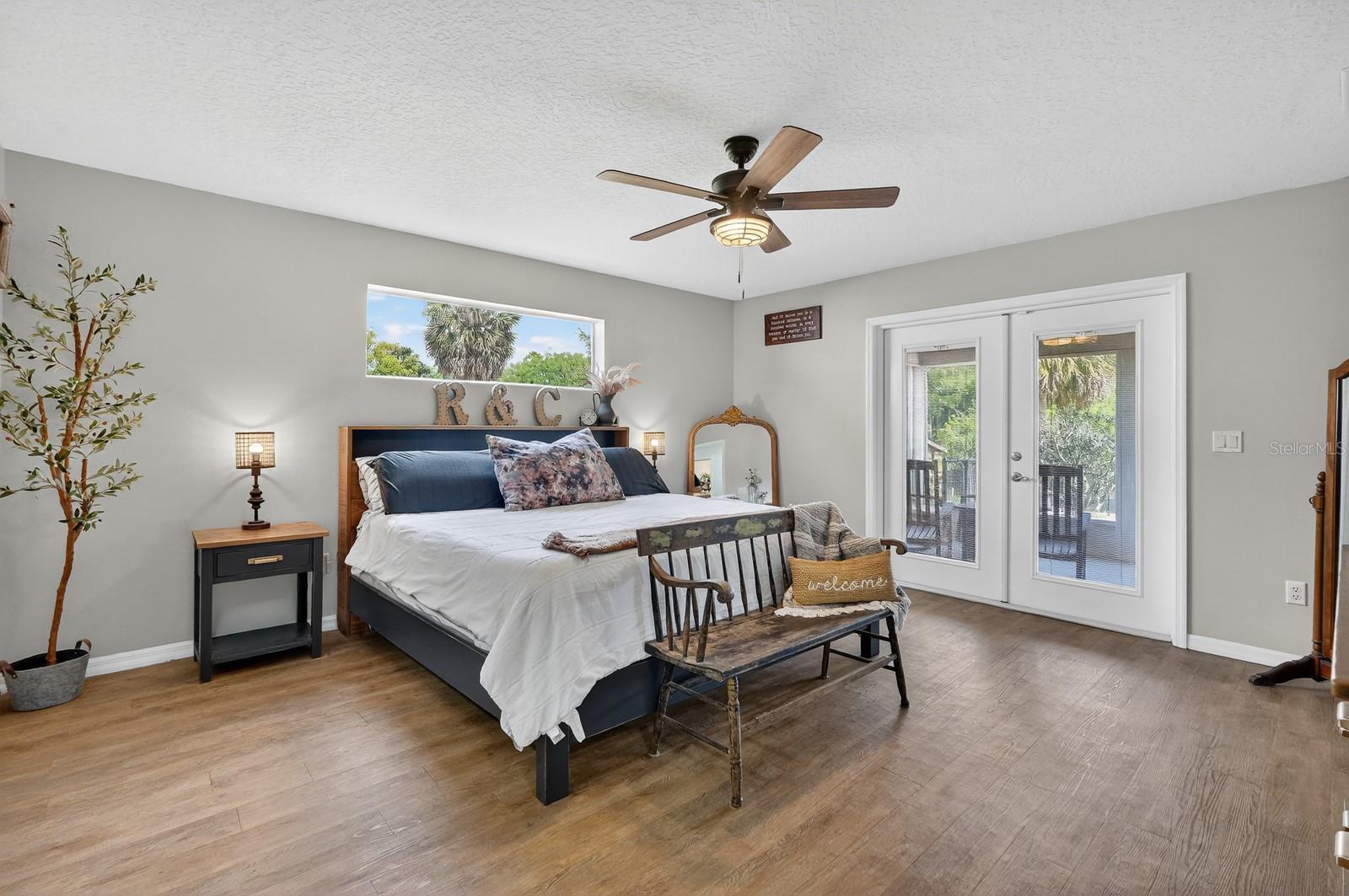 LAKE BERESFORD TERRACE - Residential