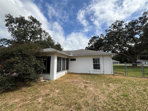Tiny photo for 2042 SE 175th Terrace, Silver Springs, FL 34488 (MLS # OM734850)