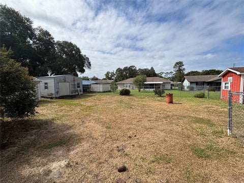 Tiny photo for 2042 SE 175th Terrace, Silver Springs, FL 34488 (MLS # OM734850)