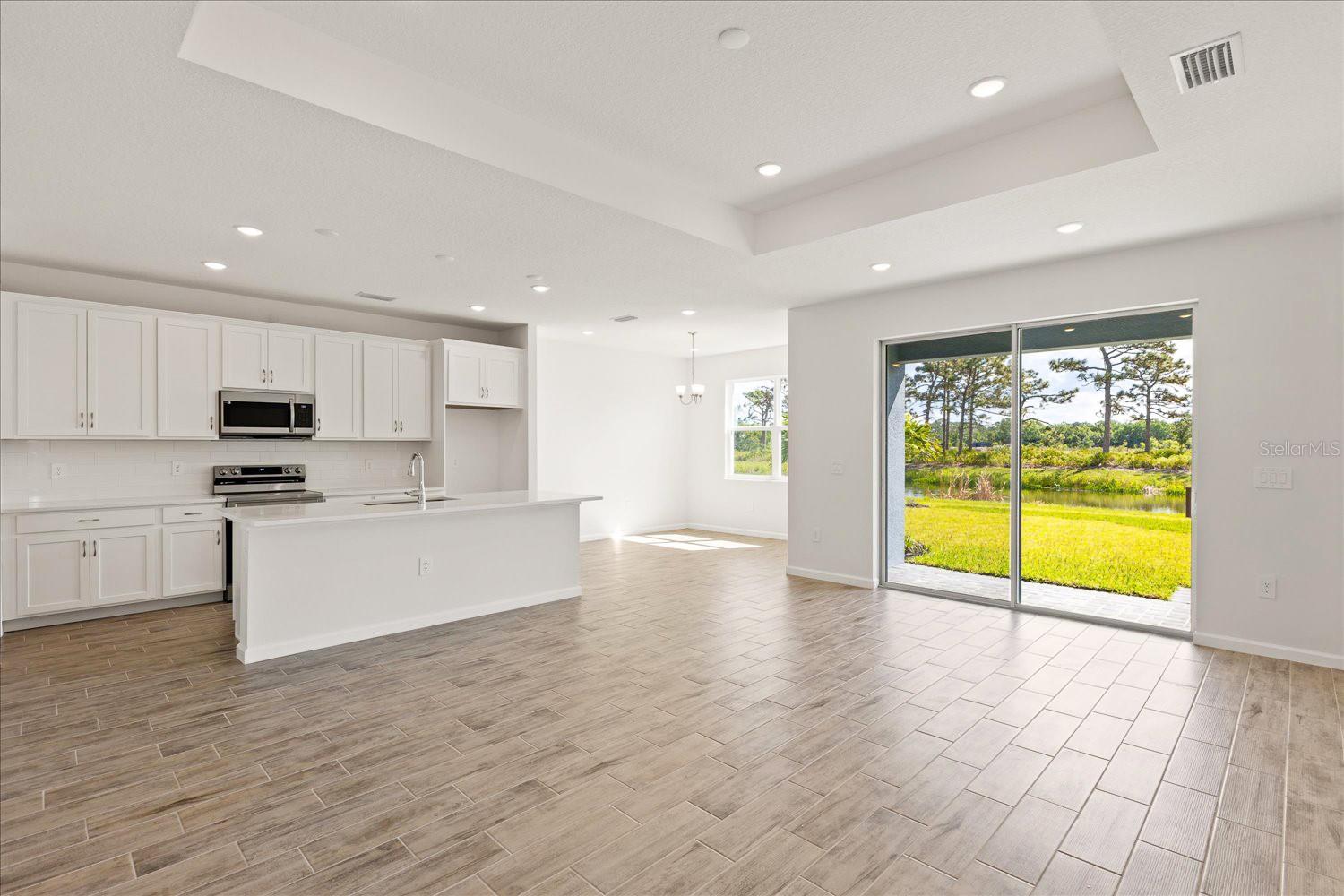 BRIGHTON JACARANDA - Residential